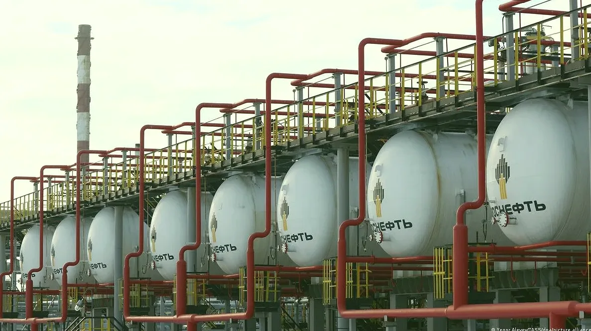 Резервуары с нефтью
