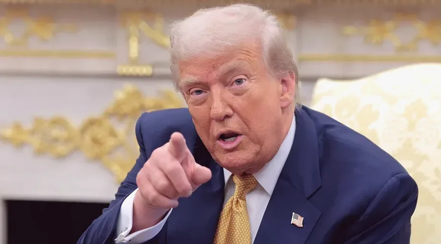 Трамп заявил, что США продолжают передавать Украине разведданные