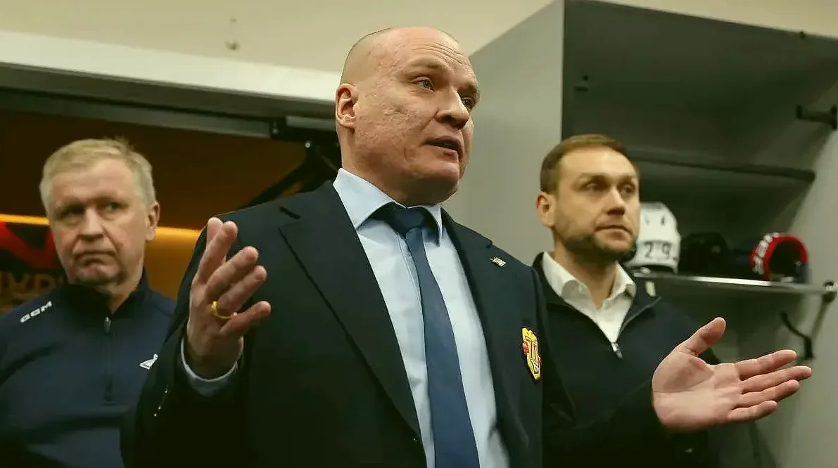 Андрей Разин покинул «Металлург» после четырех побед Воробьева