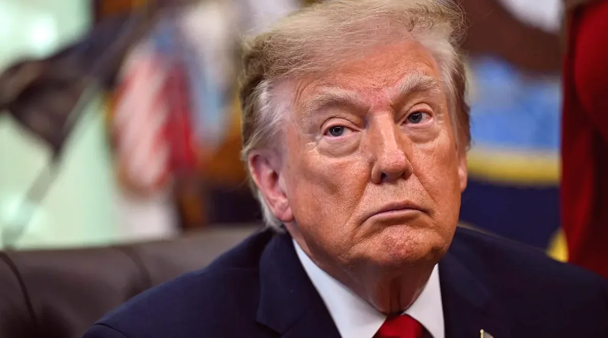 Трамп обвинил Зеленского в нежелании мира и отложил санкции против России