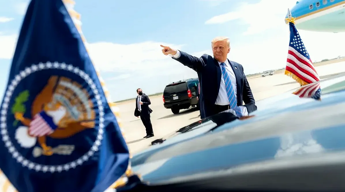 Трамп призвал закрыть границы Франции на фоне протестов
