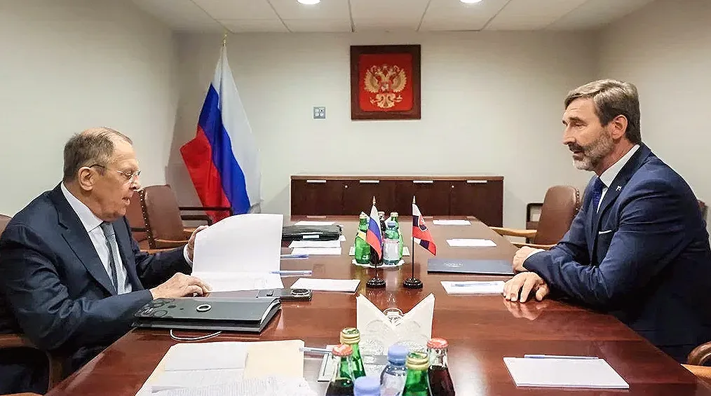 Словакия допустила пересмотр подхода ЕС к отношениям с Россией